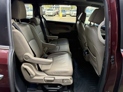 Used 2018 Honda Odyssey EX-L image 17