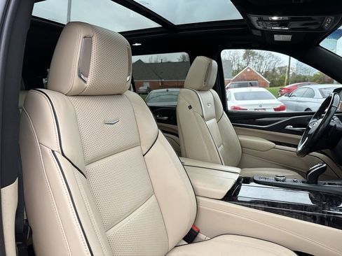 Used 2021 Cadillac Escalade Premium Luxury w/ Driver Assist Tech Package image 41