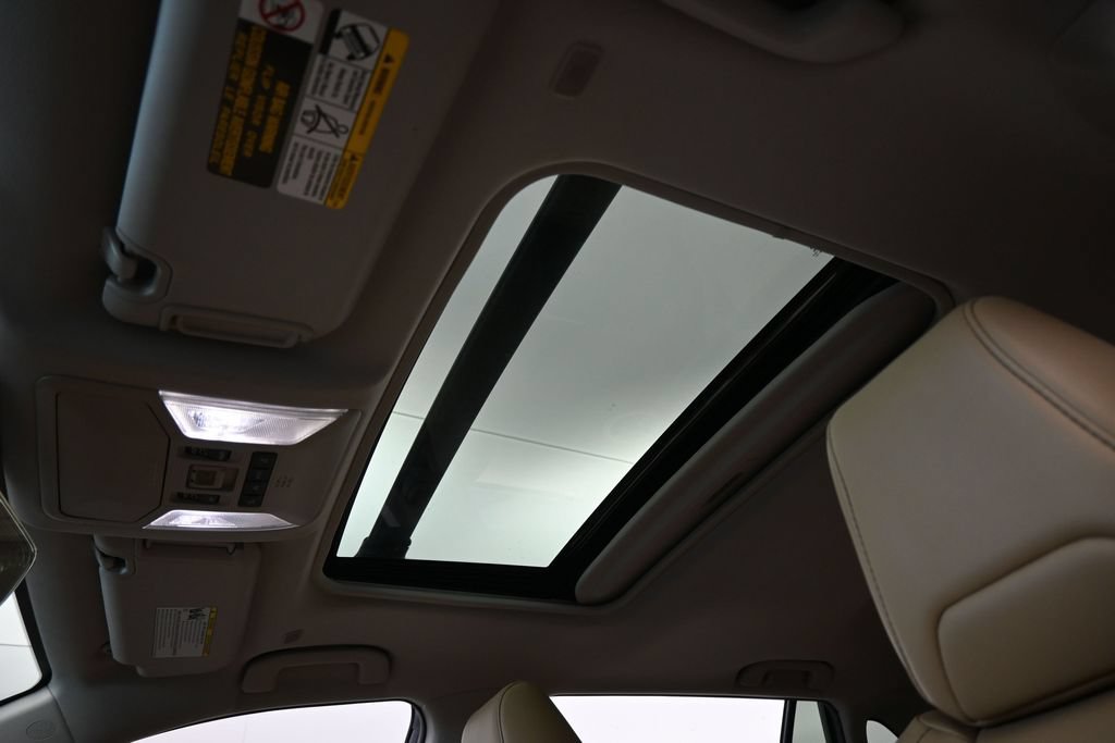 Used 2025 Toyota RAV4 XLE Premium FWD image 13