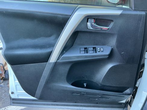 Used 2015 Toyota RAV4 XLE image 13