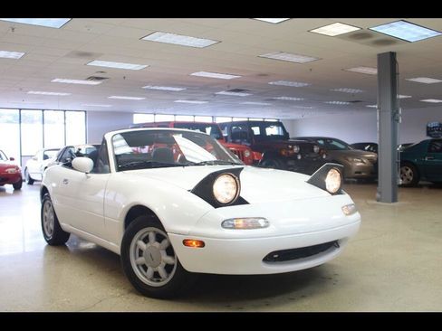 Used 1990 MAZDA MX-5 Miata image 8