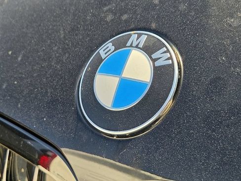 Used 2022 BMW X7 xDrive40i w/ M Sport Package AWD/4WD image 2