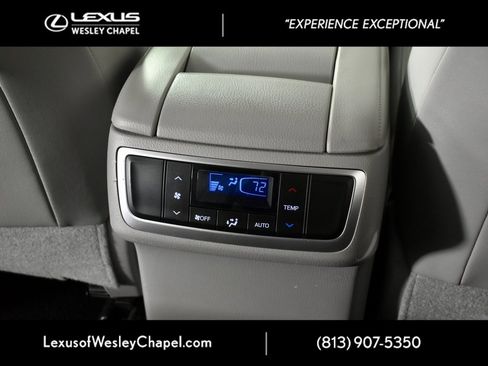 Used 2018 Toyota Highlander XLE image 24