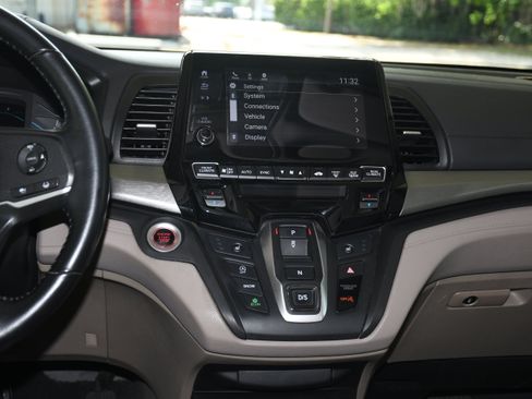 Used 2022 Honda Odyssey EX-L image 18