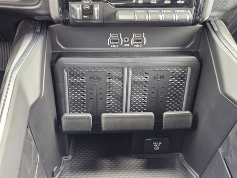 New 2026 RAM 2500 Laramie w/ Night Edition AWD/4WD image 27