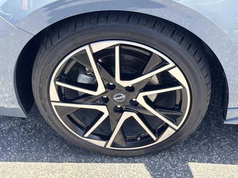 Used 2024 Nissan Sentra SR FWD image 30