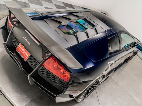 Used 2010 Lamborghini Murcielago LP 670-4 SV image 28