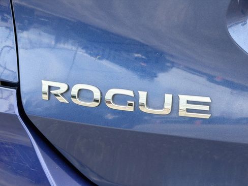 Used 2018 Nissan Rogue SV FWD image 9