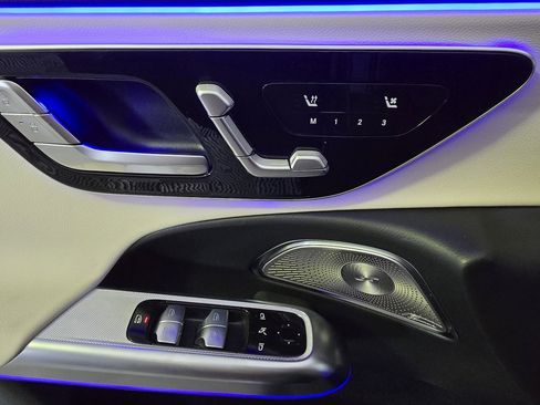 New 2026 Mercedes-Benz E 450 4MATIC Sedan image 10