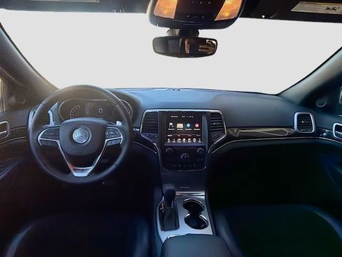 Used 2017 Jeep Grand Cherokee Trailhawk image 16