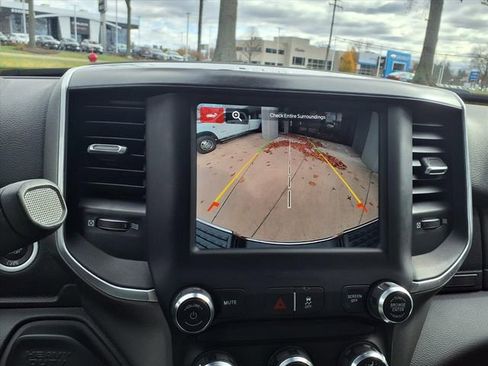 Used 2024 RAM 3500 Big Horn image 26