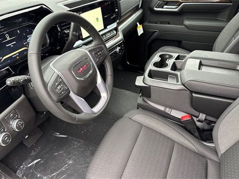 New 2026 GMC Sierra 1500 Elevation image 10