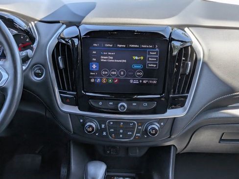 Certified 2023 Chevrolet Traverse Premier FWD image 17