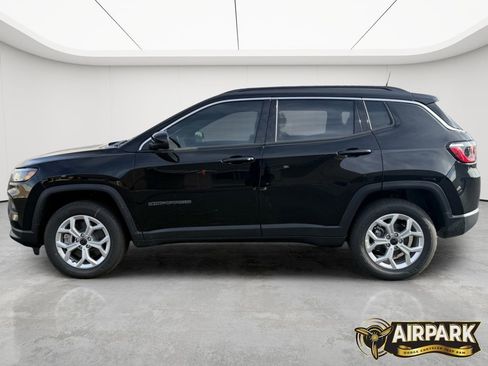 New 2026 Jeep Compass Latitude AWD/4WD image 8