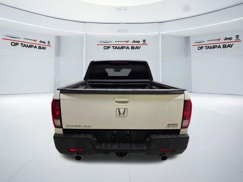 Used 2023 Honda Ridgeline Sport image 5