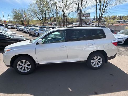Used 2013 Toyota Highlander SE image 4