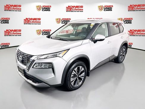 Used 2023 Nissan Rogue SV w/ SV Premium Package AWD/4WD image 14