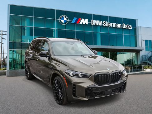 Used 2024 BMW X5 M60i AWD/4WD image 3