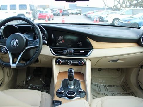 Used 2017 Alfa Romeo Giulia Ti w/ TI Lusso Light Wood Package image 16