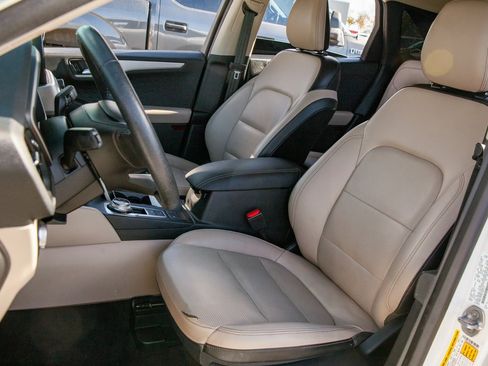 Used 2020 Ford Escape SEL image 13