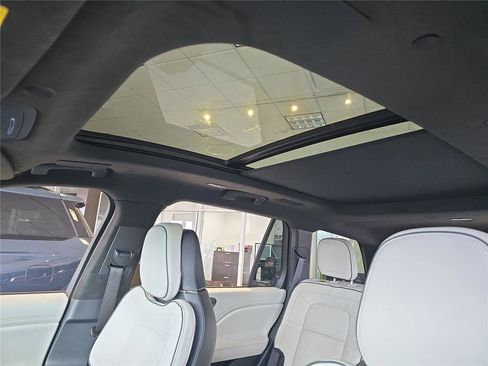 New 2026 Lincoln Aviator Black Label w/ Dynamic Handling Package AWD/4WD image 21