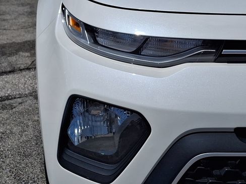 Used 2022 Kia Soul LX w/ Technology Package FWD image 10