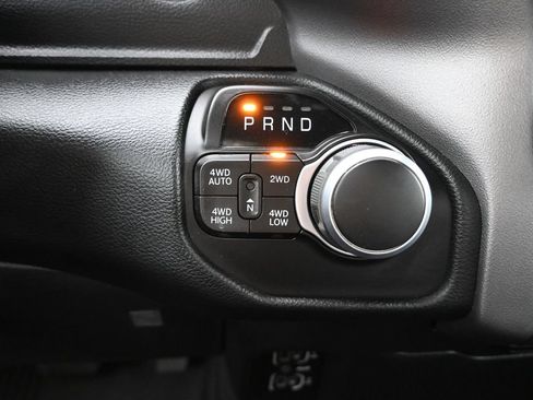 Used 2022 RAM 1500 Big Horn AWD/4WD image 32