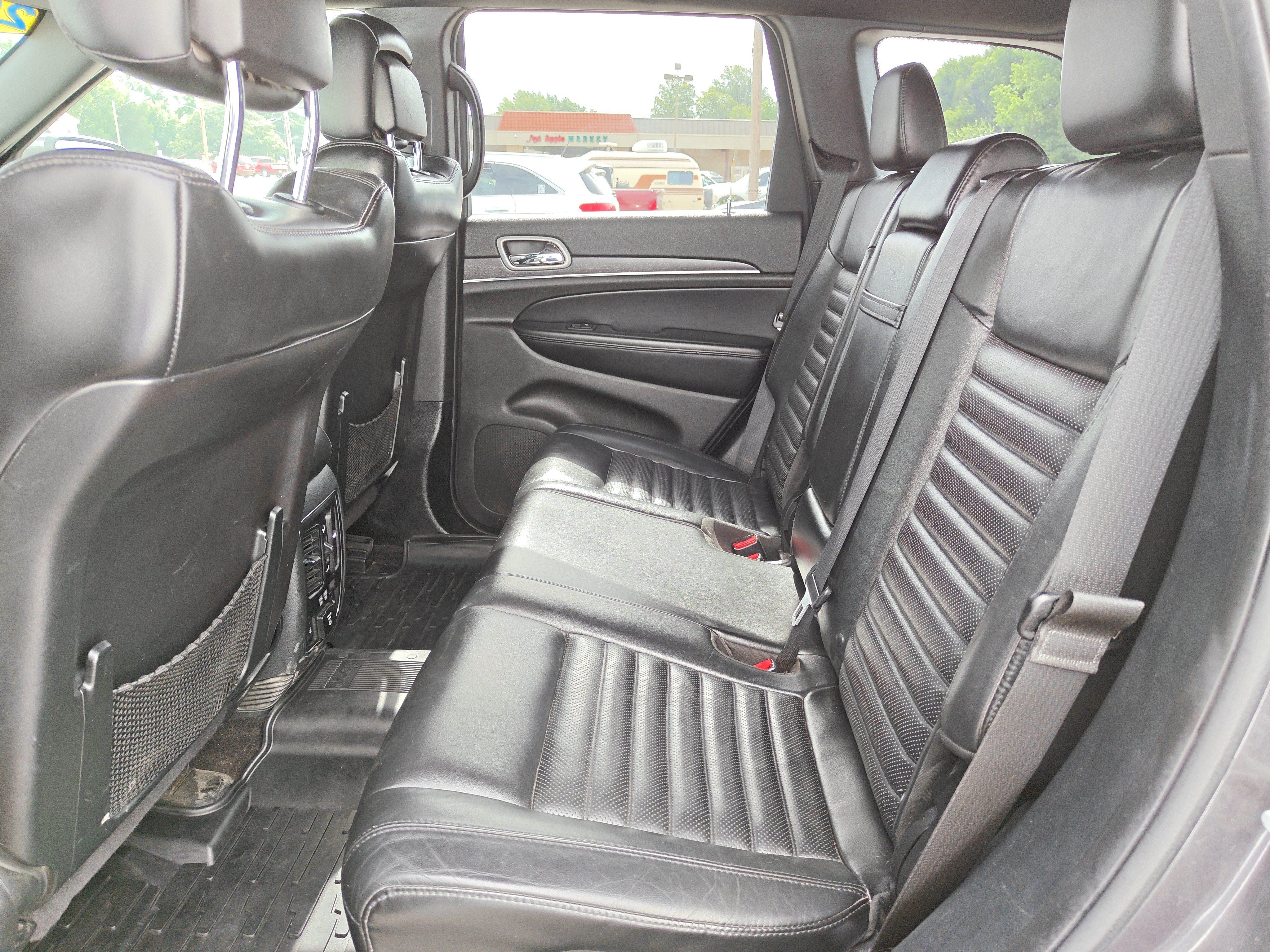 Used 2018 Jeep Grand Cherokee Limited AWD/4WD image 16