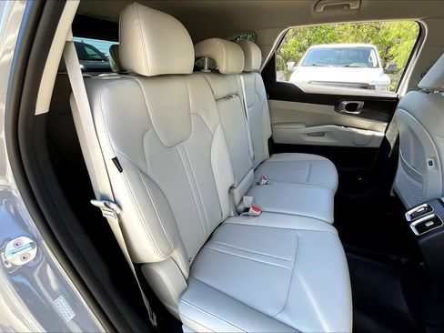 Used 2026 Kia Sorento S FWD image 38