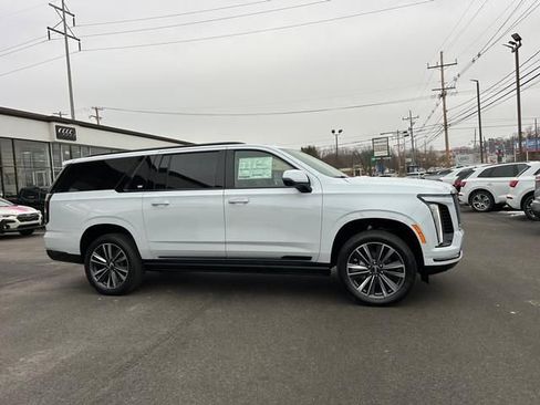 New 2026 Cadillac Escalade ESV Sport w/ Touring Package AWD/4WD image 2