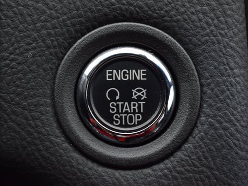 Used 2018 Ford Taurus SEL w/ Equipment Group 201A image 16