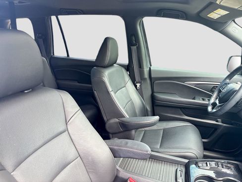Used 2023 Honda Passport EX-L image 28