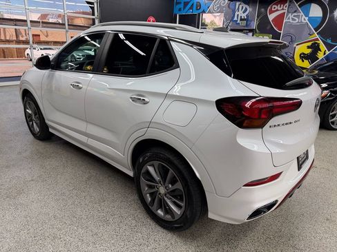 Used 2020 Buick Encore GX Select w/ Sport Touring Package FWD image 3