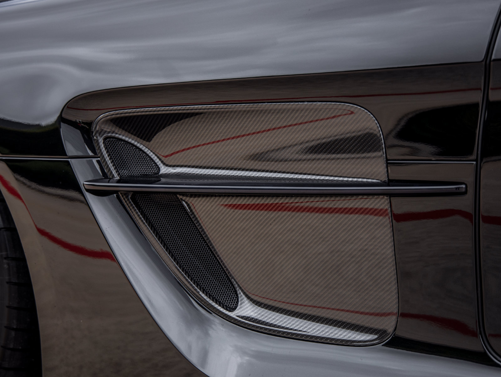 Used 2014 Mercedes-Benz SLS AMG Black Series image 20