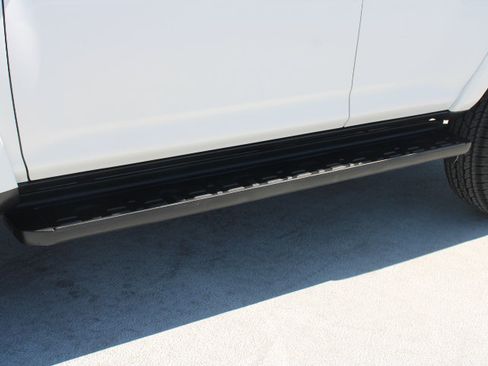 Certified 2019 Toyota 4Runner SR5 Premium AWD/4WD image 11