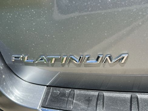 Used 2023 Ford Explorer Platinum w/ Technology Package AWD/4WD image 7