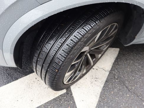 Used 2025 Volvo XC90 B6 Plus image 42