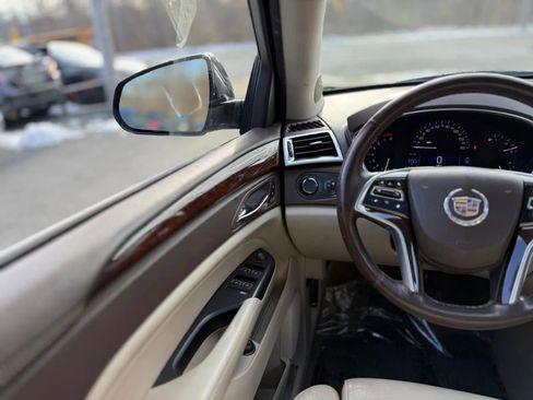 Used 2016 Cadillac SRX Luxury w/ Driver Awareness Package image 19