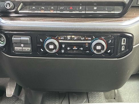 Used 2022 Chevrolet Silverado 1500 LT w/ Max Trailering Package AWD/4WD image 16