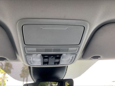 Used 2024 Honda Odyssey EX-L image 31