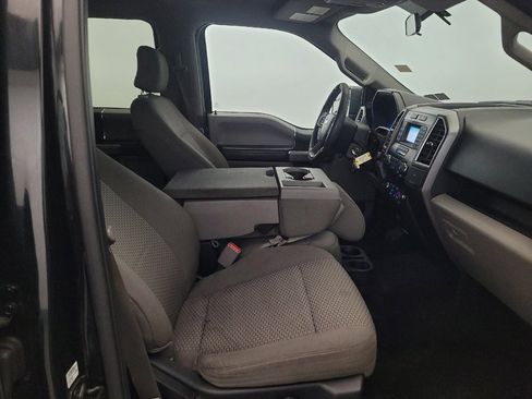 Used 2015 Ford F150 XLT AWD/4WD image 21