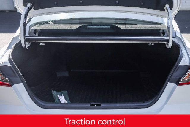 Used 2025 Toyota Camry LE FWD image 21