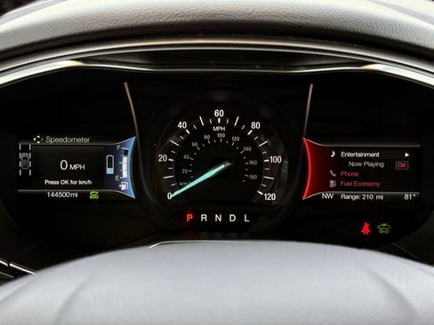 Used 2018 Ford Fusion SE w/ Equipment Group 602A FWD image 30