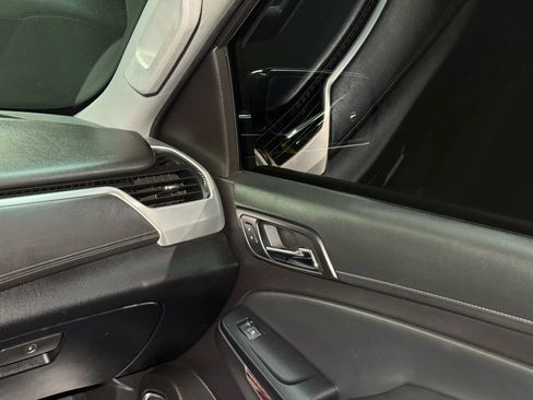 Used 2016 GMC Yukon SLE w/ HD Trailering Package image 30