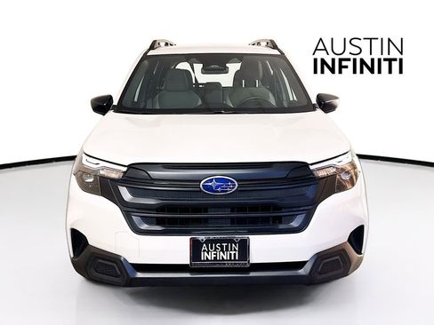 Used 2025 Subaru Forester image 2