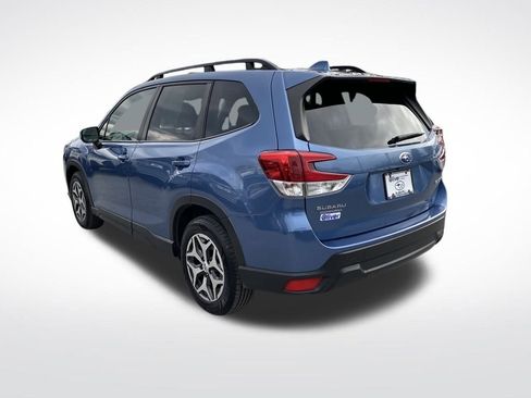 Used 2022 Subaru Forester Premium image 12