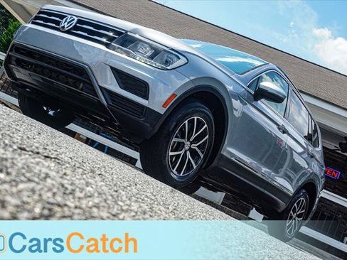 Used 2021 Volkswagen Tiguan SE FWD image 4