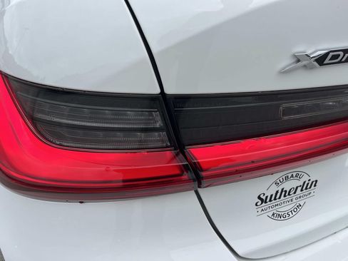 Used 2019 BMW 330i xDrive Sedan w/ Driving Assistance Package AWD/4WD image 10