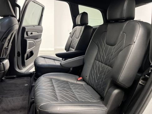 Used 2023 Kia Telluride EX X-Line image 13