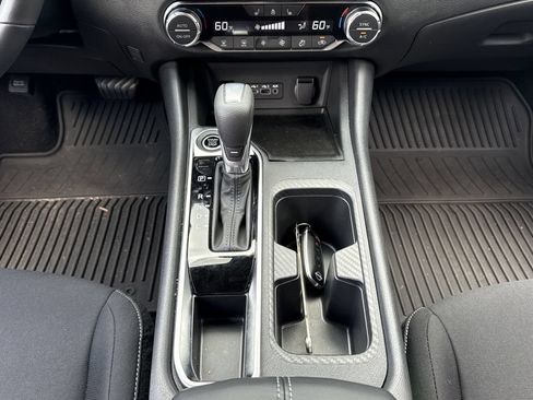 Used 2025 Nissan Sentra SV w/ All-Weather Package FWD image 5